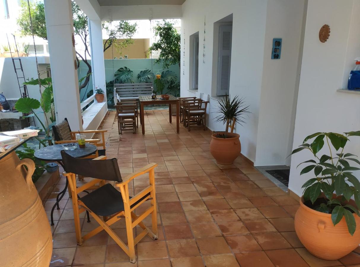 Apartament Zacharoula's *